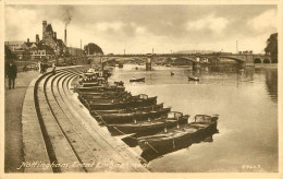 Royaume-Uni - Angleterre - Nottinghamshire - Nottingham - Trent Embankment - Bateaux - état - Nottingham