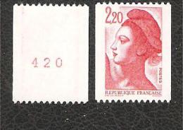 TIMBRE FRANCE LIBERTE DELACROIX ROULETTE 2,20 ROUGE N° 2379 B NEUF °° NUMERO ROUGE AU VERSO 420 - Roulettes