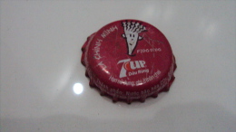 Vietnam Used 7 Up Beverage Bottle Crown Cap / Kronkorken / Capsule - Limonade