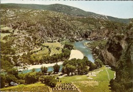 07-GORGES DE L'ARDECHE-VUE AERIENNE-ROUTE DE PONT D'ARC ET LE CAMP DU CROS - Vallon Pont D'Arc