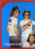 - POSTER  RUBETTES . DOUBLE PAGE DU MAGAZINE PODIUM 1975 . - Posters