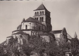 Cp , 79 , SAINT-JOUIN-DE-MARNES , Église Abbatiale (XIè Et XIIè S.) , Le Chevet - Saint Jouin De Marnes