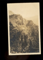 GOURDON  Alpes Maritimes 06 : Le Chemin Du Paradis  Et Le Village  ( Edition Rare Photo Richard Cannes ) - Gourdon