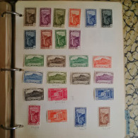 12396# ILE DE LA REUNION LOT DE TIMBRES ** * & Oblitéré Dont Surcharge CFA Cote : +70 Euros - Neufs