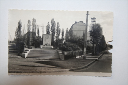 94 : Fresnes - Le Monument Aux Morts - Avenue De Paris - Fresnes