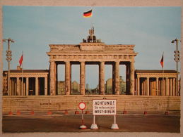 Berlin, Brandenburger Tor - Porte De Brandebourg