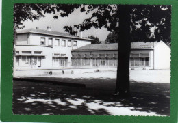 07 La  Voulte Sur Rhône    Le  Groupe Scolaire  CPSM  Grand Format Dentellée  Année 1960 Les Edit Du Sud -Est Marseille - La Voulte-sur-Rhône