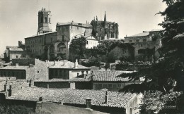 VIVIERS     (  07  )    La  Cathédrale   ( Xiie  Et  Xvie Siècle )          (  Carte  S.m ) - Viviers