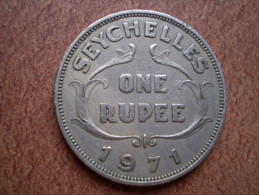 Seychelles : One Rupee 1971 ; Portrait Reine Elisabeth II D'angleterre - Seychelles