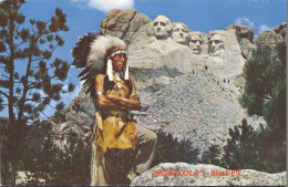 Cp AMERIQUE USA Etat Unis  Mount Rushmore And Black Elk A Sioux Warrior Heads Of Four Presidents / Colorisée Indien Siou - Mount Rushmore