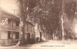 SABRES - RUE DE LA GARE - Sabres