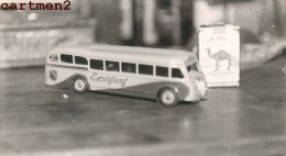 CARTE PHOTO AUTOBUS JOUET EN TÔLE MECANIQUE BICOLORE 1959 EXPOSITION JEU JOUET TOY Dinky Toys JEP NOREV MINALUXE SCHUCO - Scale 1:32