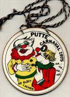 Putte - Carnaval 1975 - Ge Bleft Lachen - Plaquette In Geperst Karton - Carnival