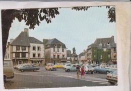 CPM  DPT 29 LESNEVEN; LA PLACE GENERAL LE FLO En 1983 !! - Lesneven