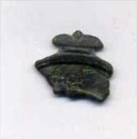 - PETIT FRAGMENT EN BRONZE . - Archeologie