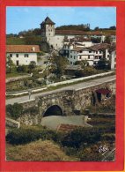 * ESPELETTE - Vue Générale Sur L'Eglise De Saint-Etienne - 1985 ( Carte Toilée ) - Espelette