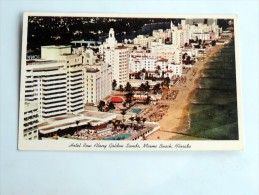 Carte Postale Ancienne : Hotel Row Along Golden Sands , MIAMI BEACH , Florida - Miami Beach
