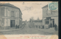 77 --  Torcy -- La Poste Et Rue De L'Orangerie - Torcy