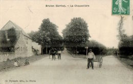 CPA  BRULON   La Chauvelière ,avec Un Attelage  Et Des Personnes - Brulon