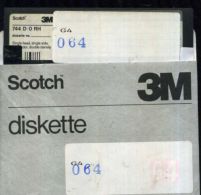 COMMODORE 64 FLOPPY CONTENUTO PREVALENTE GAMES ADATTO PER UTENTI ESPERTI - Dischetti 5.25