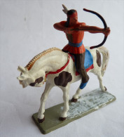 FIGURINE STARLUX INDIEN TIREUR A L'ARC A CHEVAL - Starlux