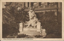 WIEN - Vienne - Deutsches Volktheater Mit Raimund-Denkmal (amincissement Dû Aux Timbres Décollés) - Vienna Center