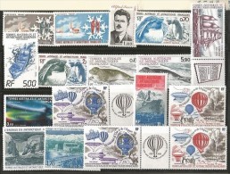 ANTARCTIQUE FRANCAIS. Année 1983-1984.  17 T-p Neufs **, Inclus PA  .  Côte 48,00 € - Other & Unclassified