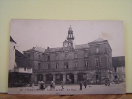 TANNAY (NIEVRE) LES COMMERCES. LES MAGASINS. L'HOTEL DE VILLE. - Tannay