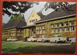 - BRUXELLES :U.L.B. FACULTE DES SCIENCES SOCIALES,POLITIQUES ET ECONOMIQUES- Voitures Des Années 60 - Enseignement, Ecoles Et Universités