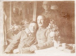 Photo Juin 1916 BEAUMONT-EN-ARTOIS (Hénin-Beaumont) - Soldats Allemands Dans Un Château (villa?) (A91, Ww1, Wk 1) - Henin-Beaumont