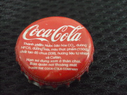 Vietnam Viet Nam Coca Cola Used Bottle Crown Cap  In 2009 / Kronkorken / Chapa / Tappi - Cappellini, Berretti, Visiere, …