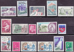 Lot De 16 Timbres-poste Gommés Neufs* - Charnière - Entre N° 348 Et N° 429 Inclus (Yvert) - Réunion 1961 à 1974 - Nuevos