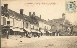 51- Marne -Fisme _Place De L´Hotel De Ville- Animée (place Royale ,Nationale ) - Fismes