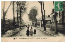 Bessines: Avenue De La Gare Animation - Bessines Sur Gartempe