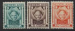 PAYS BAS - ENFANCE / 1924 SERIE COMPLETE  # 159 A 161 * / COTE 15.00 Euro (ref T1886) - Unused Stamps