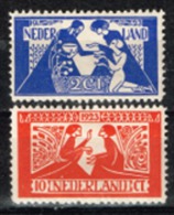 Pays-Bas - 1923 - Y&T N° 131 Et 132, Neufs Avec Traces De Charnières - Nuevos