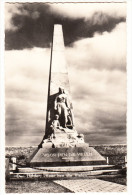 Den Helder - 'Voor Hen Die Vielen' - Obelisk - Marinemonument 1e- & 2e W.O.  - Noord-Holland / Nederland (2 Scans) - Den Helder