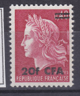 Yt 385 ** Neuf Sans Charniere , Reunion CFA .. Marianne ..  Cote  1.00 € - Neufs