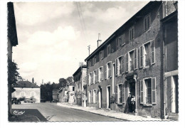 CPSM Doulevant-le-Château - Place Et Rue Basse - Doulevant-le-Château