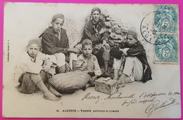 Cpa N° 31 Yaoleds Porteurs Et Cireurs Carte Postale Algérie Vieux Métier Enfants Au Travail - Enfants