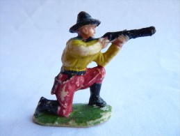 Figurine MARQUE INCONNUE 60's Pas Starlux Clairet Jim Cyrnos 1 COWBOY TIREUR A GENOUX - Starlux