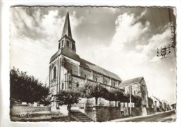 CPSM CHATEAUMEILLANT (Cher) - L'église XII° Siècle - Châteaumeillant