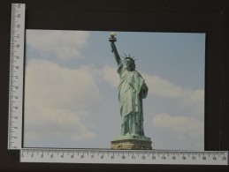 A ESTATUA DA LIBERDADE - USA - 2 Scans (Nº10718) - Statue De La Liberté