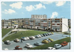 CPSM COLORISEE LONGJUMEAU, AUTOS VOITURES ANCIENNES, RENAULT PEUGEOT CITROEN DEVANT LA RESIDENCE DU BEL AIR, ESSONNE 91 - Longjumeau