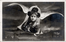 VOYAGE DE CLOCHES - CPA -  Reutlinger -Paris - Montage Photographique D'une Femme Dans Une Cloche - Altri & Non Classificati