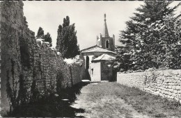 BONNIEUX - 84 - Vieille Eglise  - VAN - - Bonnieux