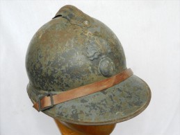 BON CASQUE ADRIAN 1915 INFANTERIE   -   à Voir .... #.2 ........... - Cascos