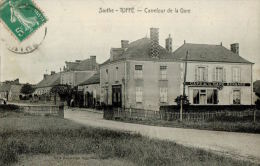 CPA TUFFE   , Carrefour De La Gare , Café De La Gare - Tuffe