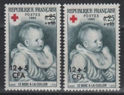 Réunion  2 Timbres N° 366 Neuf Sans Charnière, Surcharge Grasse Et Fine (barres D'annulations) - Nuevos