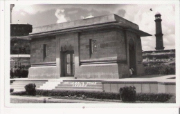 DR. IQ BAL'S TOMB  LAHORE (PAKISTAN CARTE PHOTO) - Pakistan